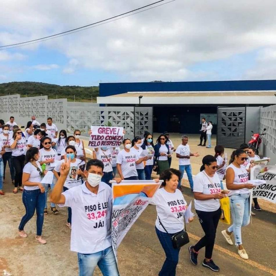 Gentio do Ouro: Professores da rede municipal decretam greve pelo piso de 33,24%