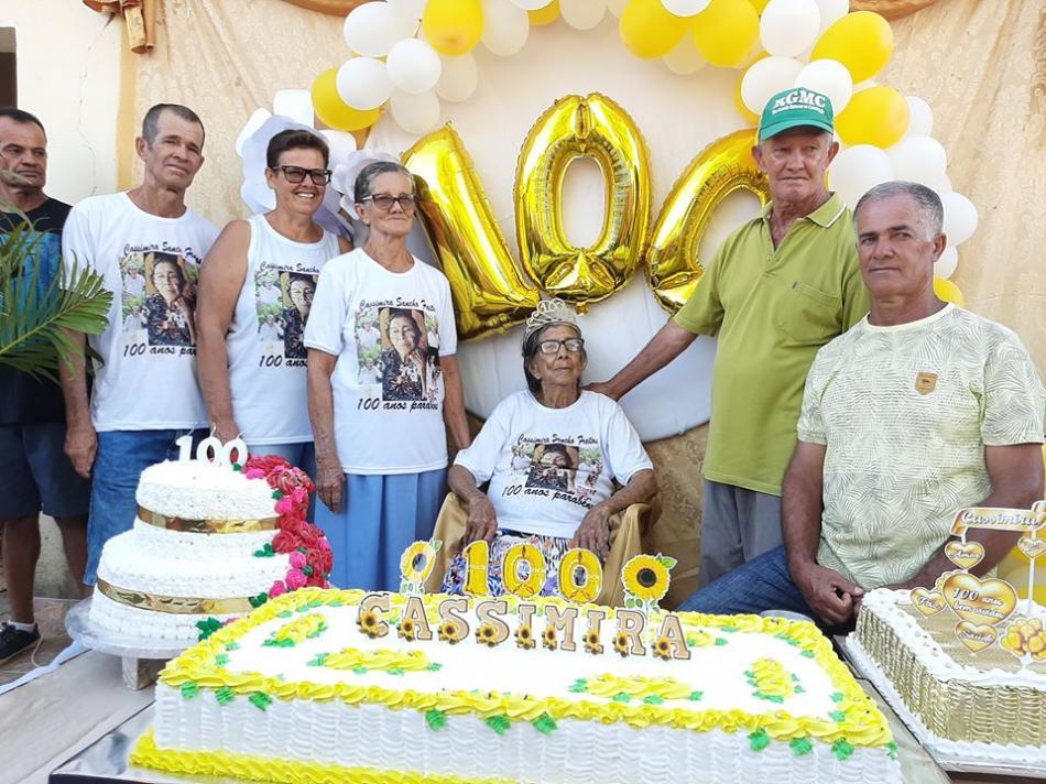 Gentio do Ouro: Mulher mais velha de Desterro comemora 100 anos