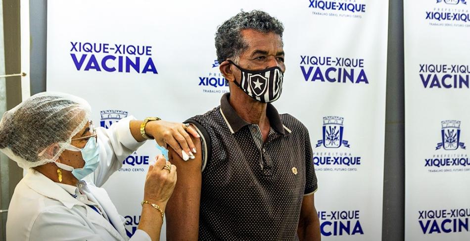 Xique-Xique tem mais de 10% da população vacinada com a primeira dose contra a Covid-19