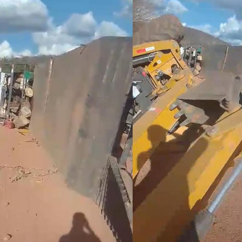 VÍDEO: Caminhão tomba, máquina cai na estrada que liga Gentio do Ouro ao distrito de Mirorós 