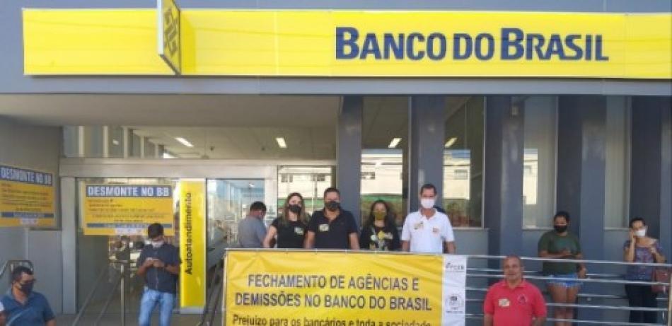 Bancários da Região de Irecê protestam contra o desmonte do BB