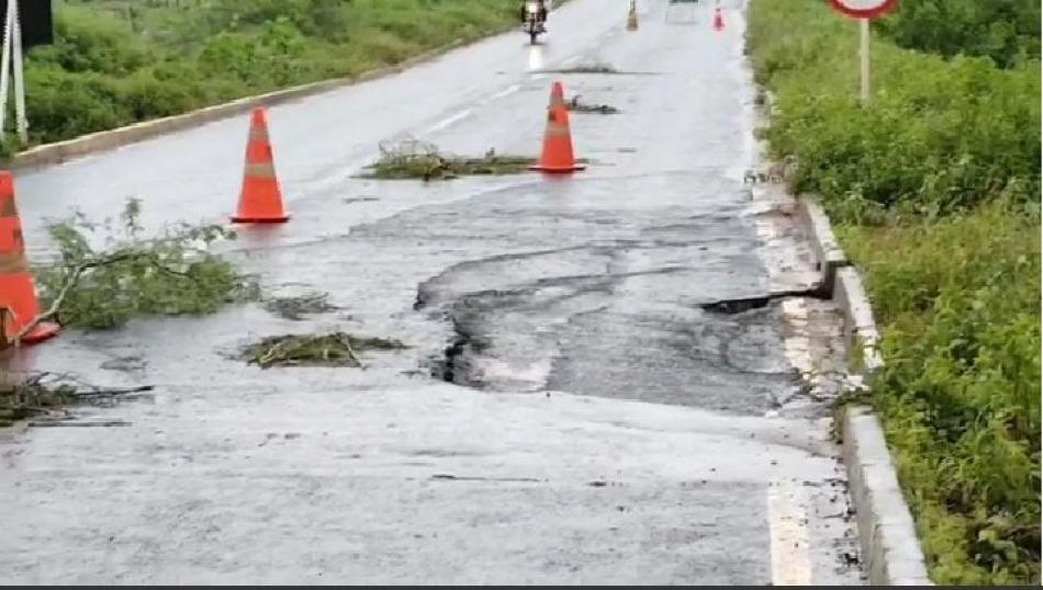 Região de Irecê: Rodovias são parcialmente interditadas por causa das fortes chuvas