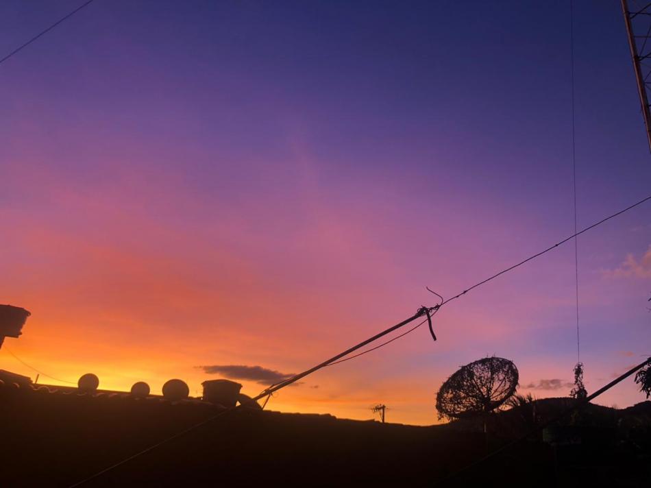 Você sabe por que o céu em Gentio do Ouro e região ficou avermelhado? Entenda o fenômeno