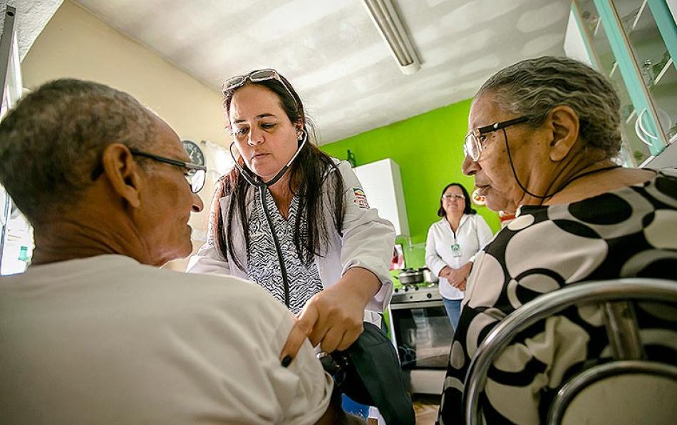 Com saída de cubanos, Central e 9 cidades na Bahia ficarão sem nenhum médico na assistência básica