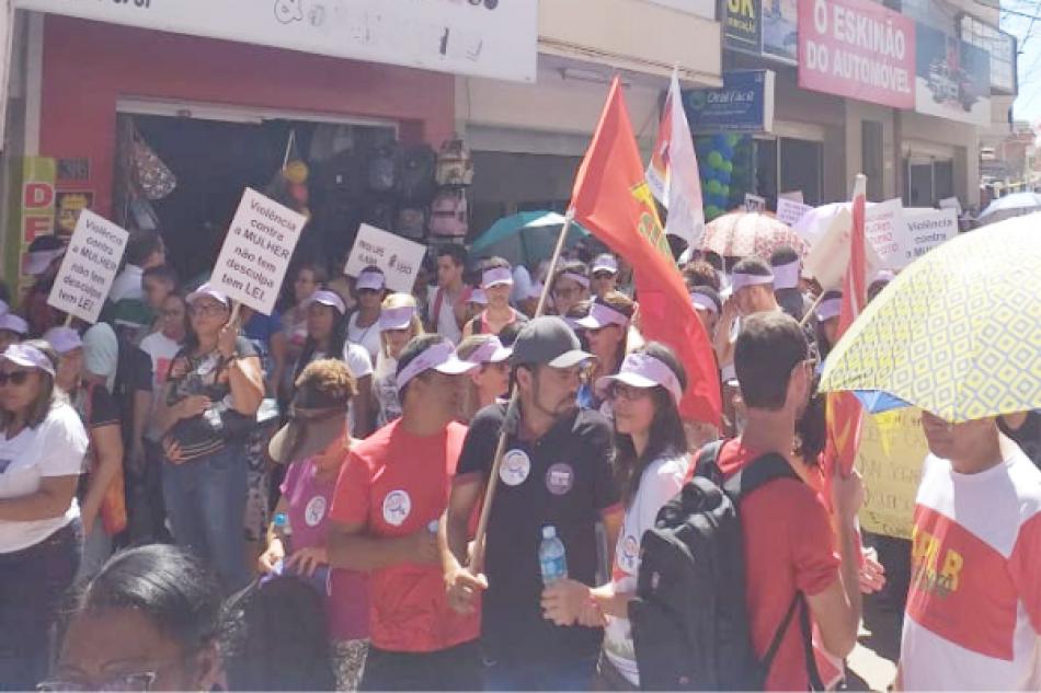 Cresce violência contra mulheres em Irecê. Marcha por direitos e contra a previdência marca este dia 8 na cidade