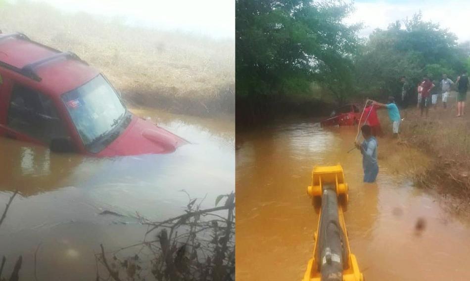 Ipupiara: Fortes chuvas gera correnteza e arrasta carro