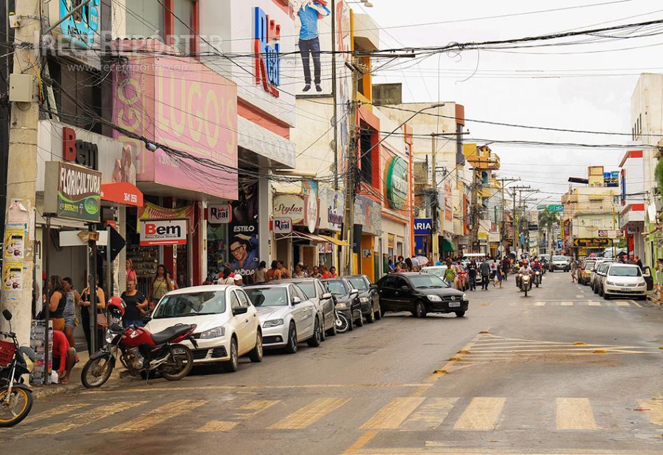 Irecê: Comércio fechará as portas na segunda-feira (04) pelo Dia do Comerciário