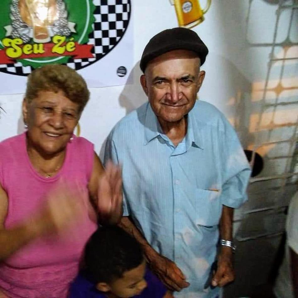 Família e amigos comemora 80 anos do patriarca José Silva Neto