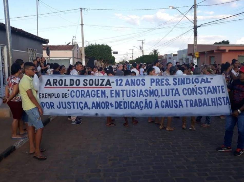 Passeata em Central homenageia Aroldo e pede justiça	