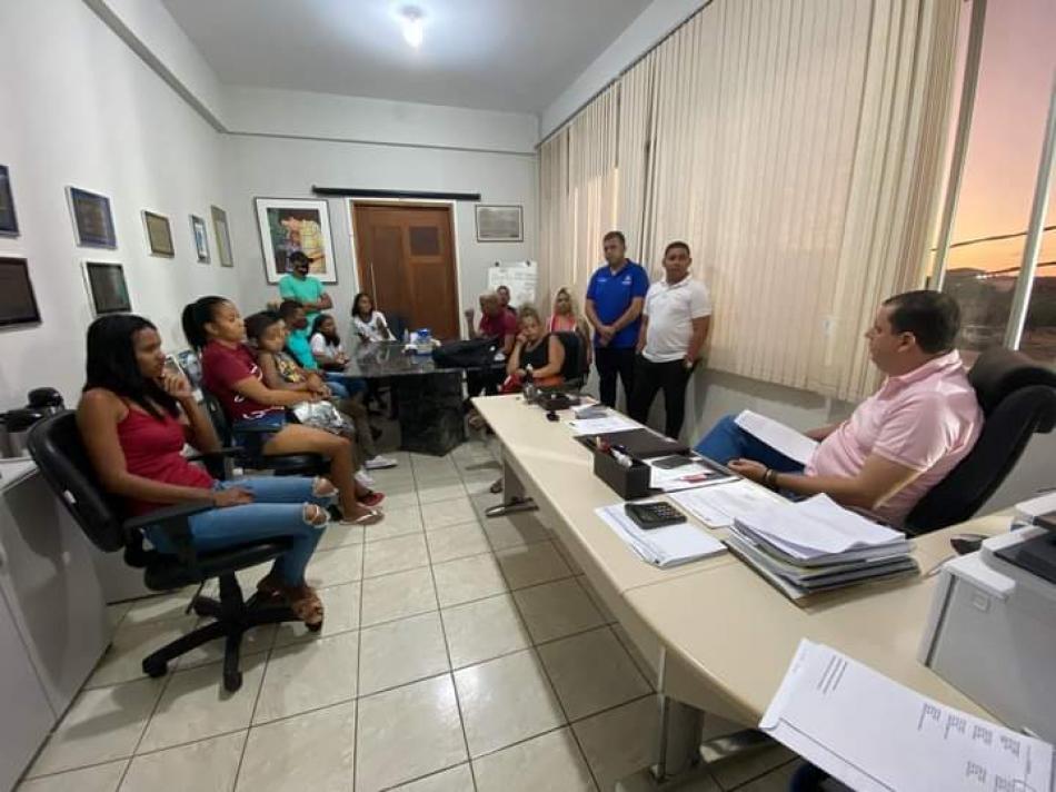 Xique-Xique: Prefeito reuniu com representantes de bandas marciais para definir detalhes sobre organização do Desfile