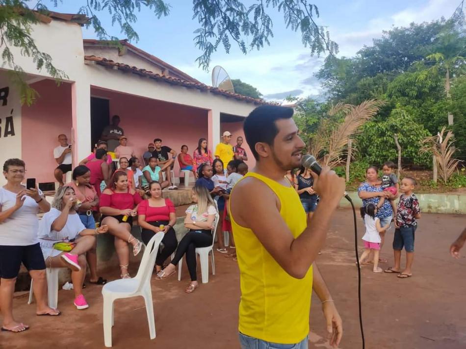 Gentio do Ouro: Vereador Gilliard Henrique reúne famílias e promove “Natal Encantado” em Alagoinhas