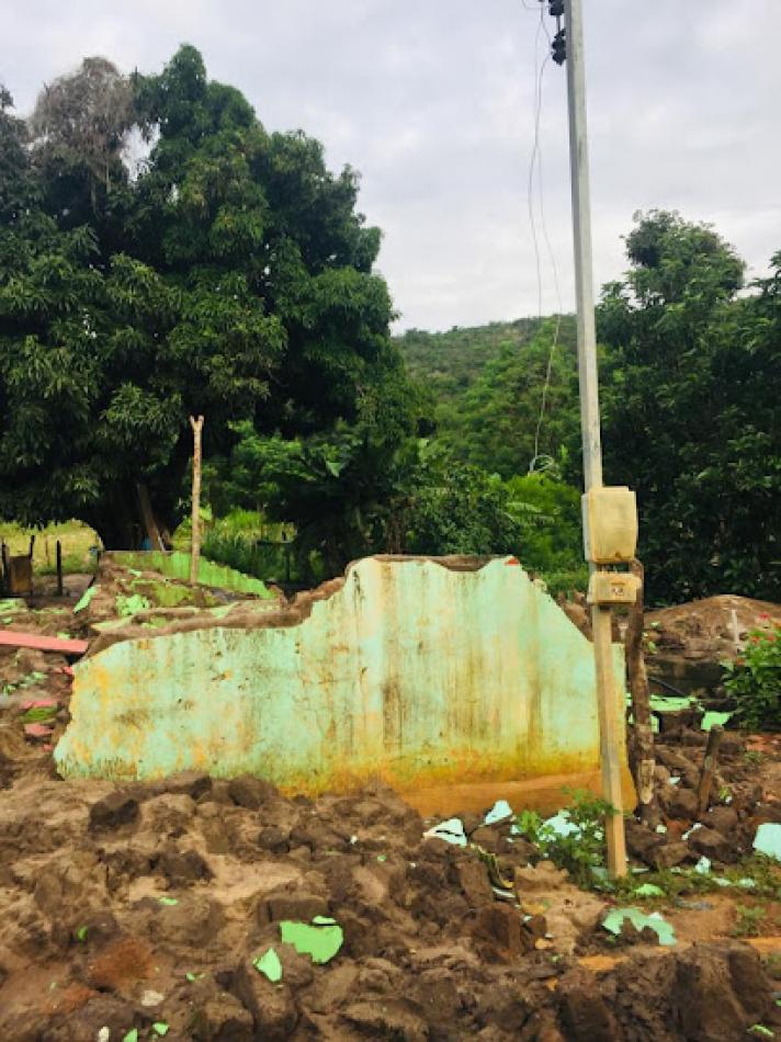 Ipupiara: Casa desaba e família perde tudo durante forte chuva