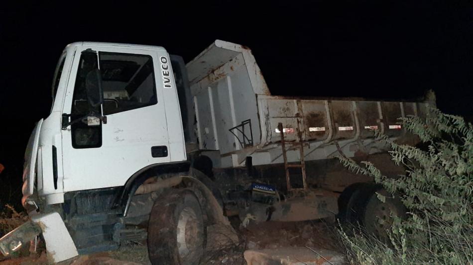 Gentio do Ouro: Grave acidente com caçamba deixa 1 morto e outro ferido