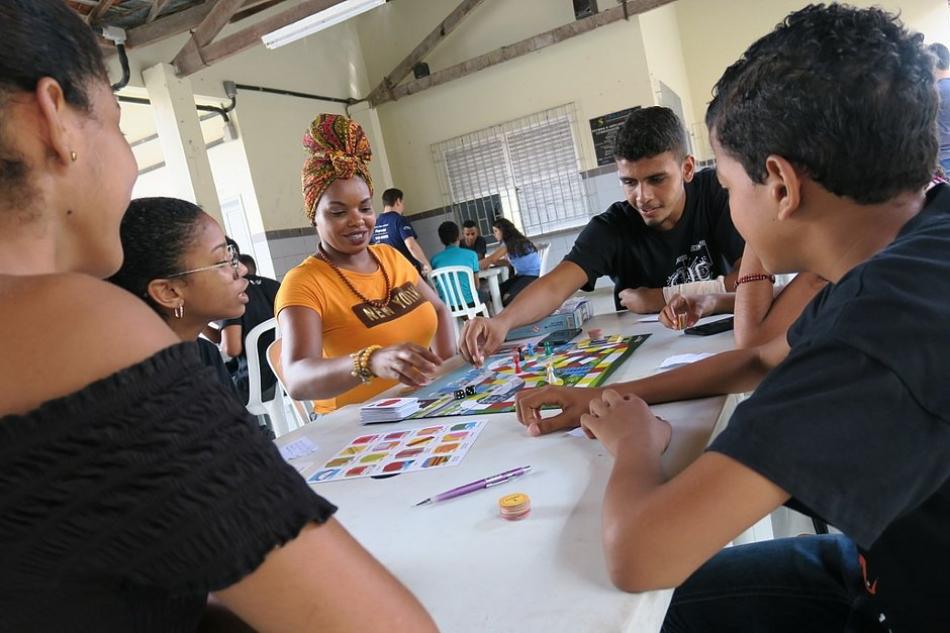 Projeto com Jogos de Educação Financeira para escolas públicas abre vagas para novos municípios em 2022