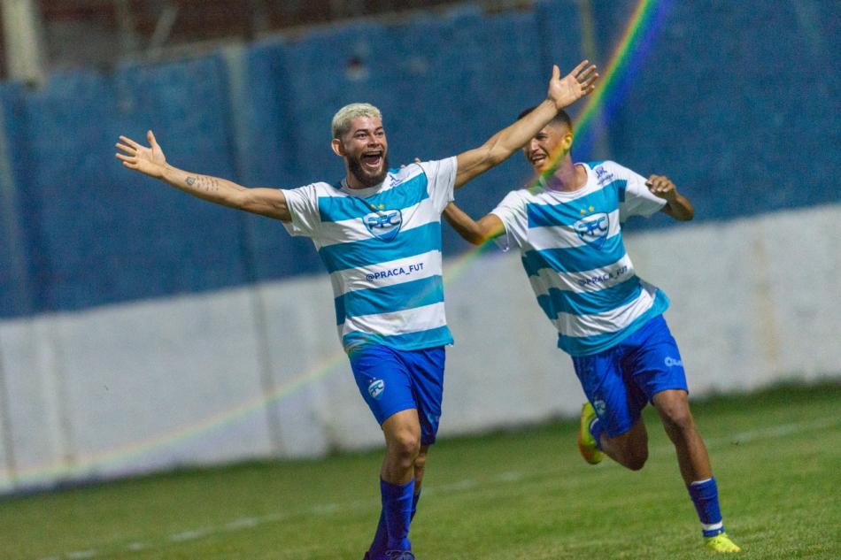 Xique-Xique: Praça leva a taça e o Campeonato Municipal de Futebol