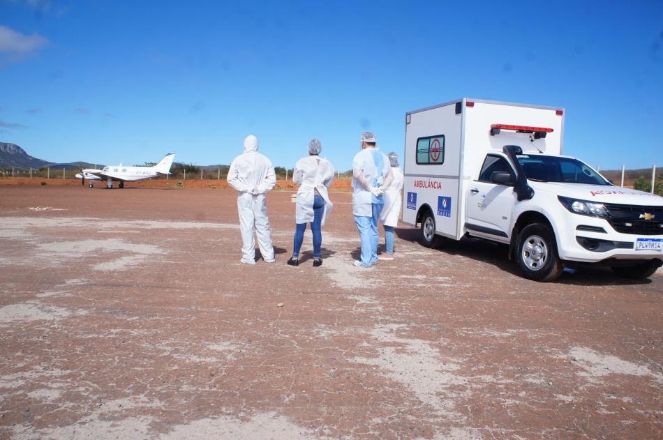 Gentio do Ouro: Paciente com Covid-19 é transferido de avião para Salvador